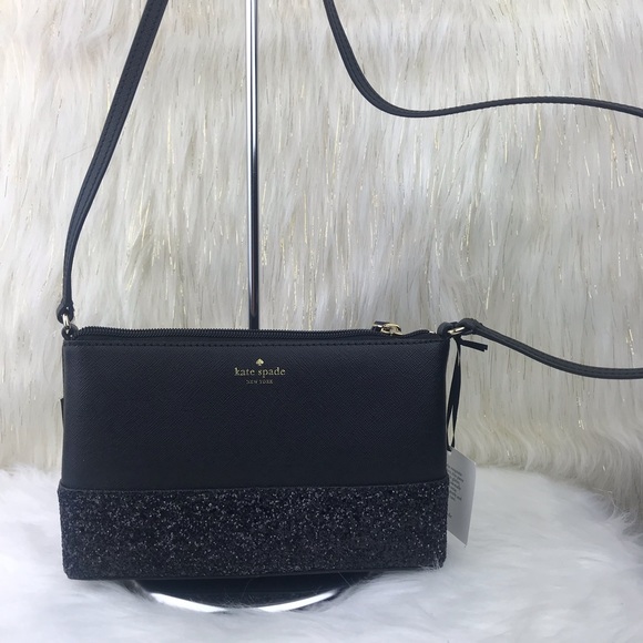 ❌SOLD❌Kate Spade Glitter Crossbody Graham Wallet - Picture 4 of 8